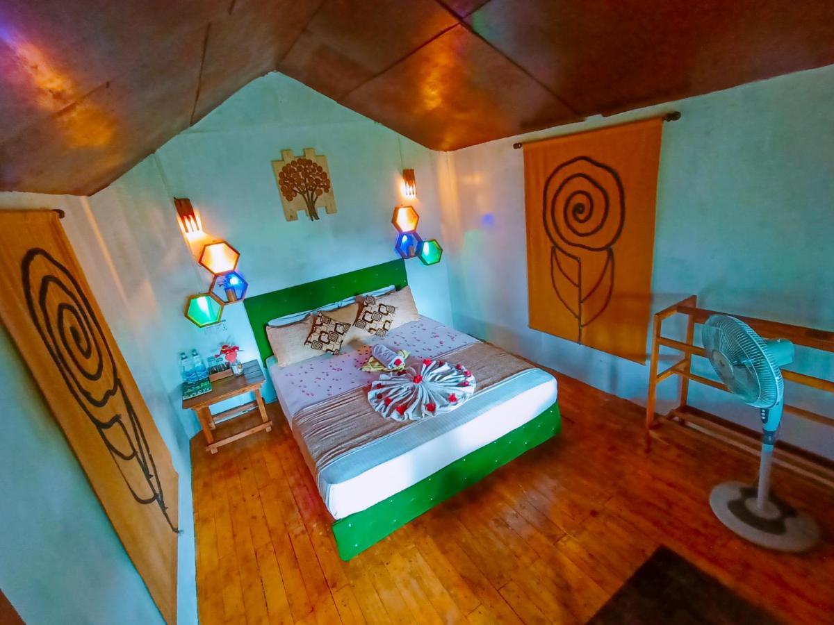 Experience The Comforts Of An Amazing Treehouse 锡吉里亚 外观 照片