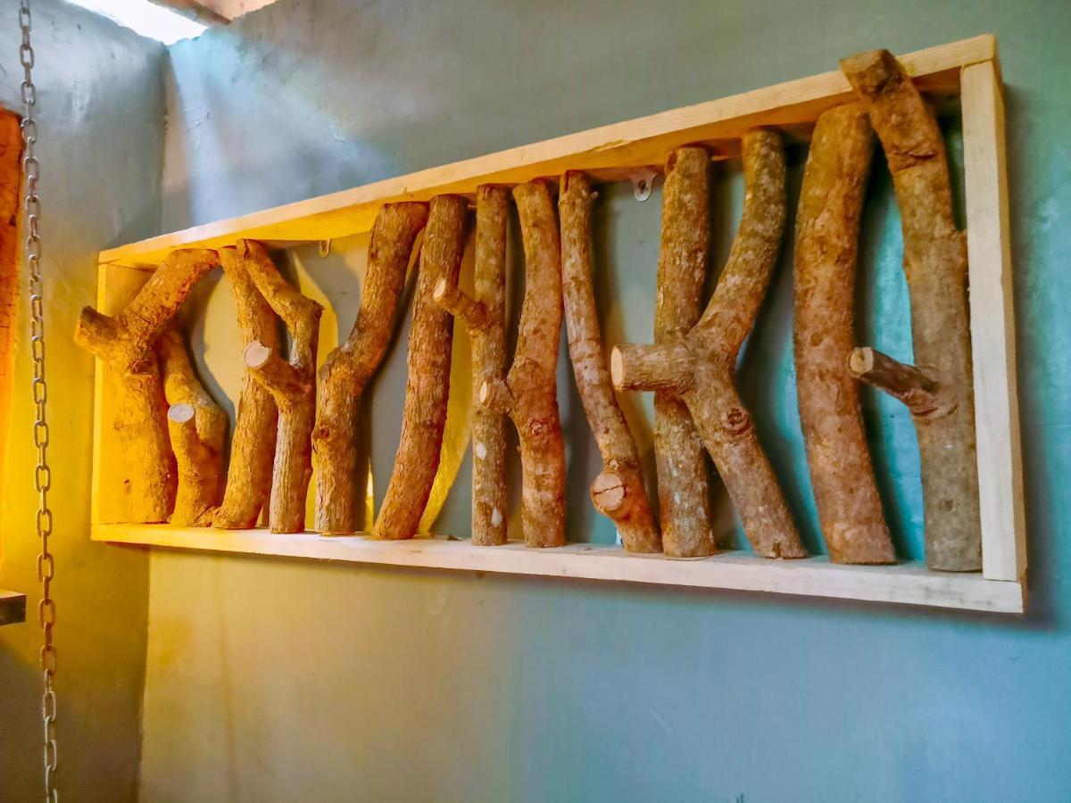 Experience The Comforts Of An Amazing Treehouse 锡吉里亚 外观 照片